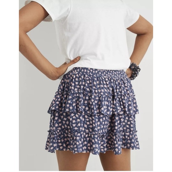Aerie Floral Smocked Tiered Ruffle Pull On Mini Skirt Size Medium - Picture 1 of 9